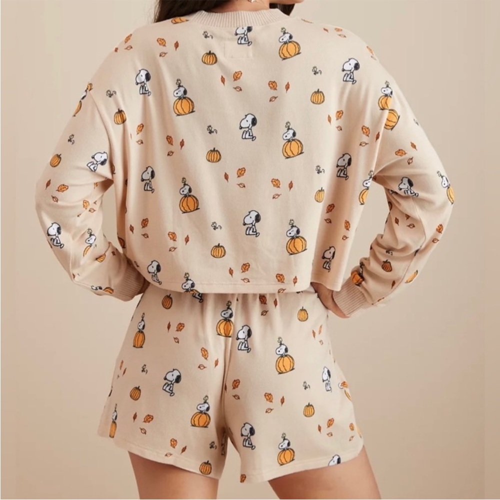 AE NEW snoopy pjs xl